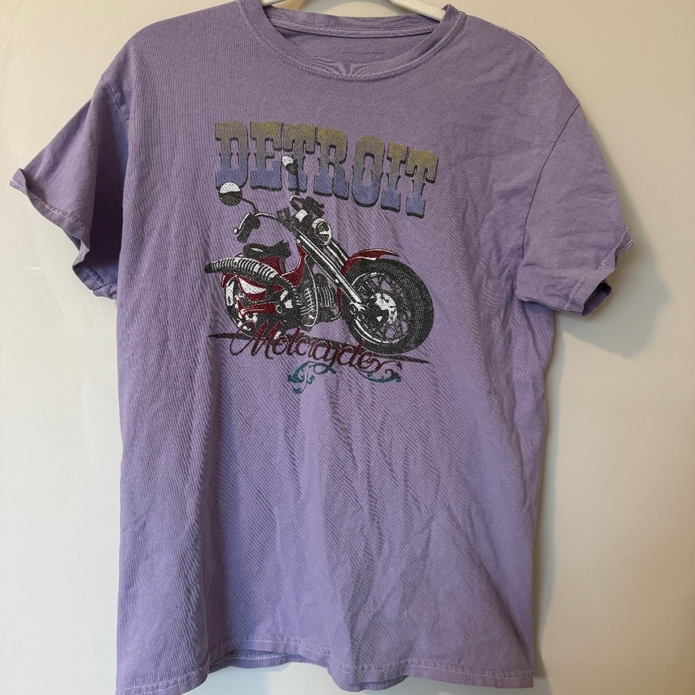 Tillys teeshirt